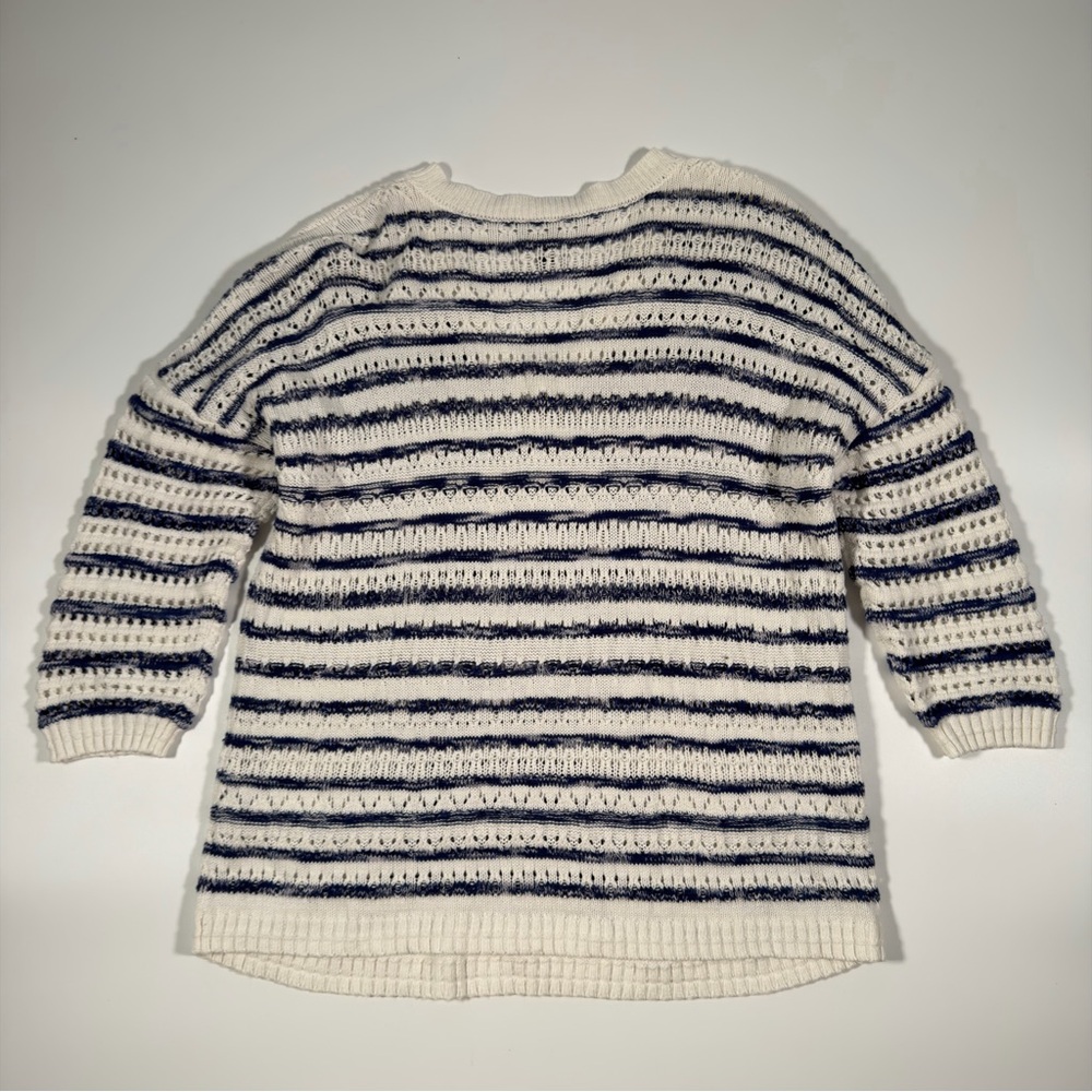 CAbi Women's Open Knit V-Neck Sweater Navy and White Stripes Size XS Oversized - Picture 7 of 7